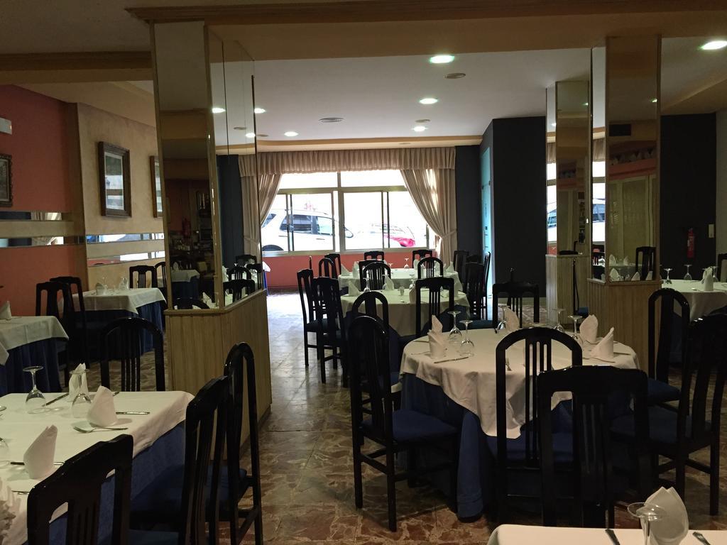 Hotel Restaurante Derby Carballino Eksteriør bilde
