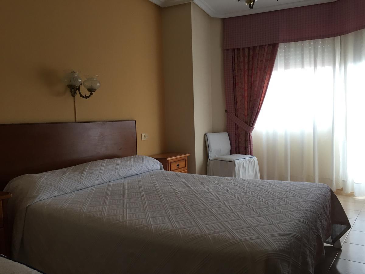 Hotel Restaurante Derby Carballino Eksteriør bilde